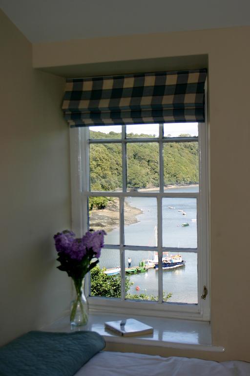 Waterside Holiday Cottages Труро Екстер'єр фото