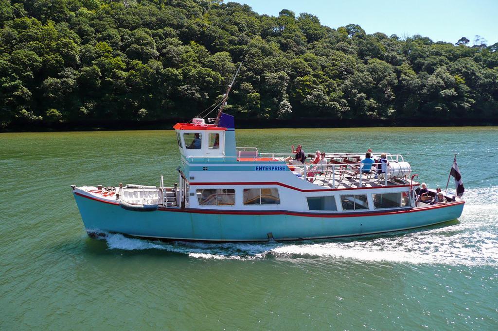 Waterside Holiday Cottages Труро Екстер'єр фото