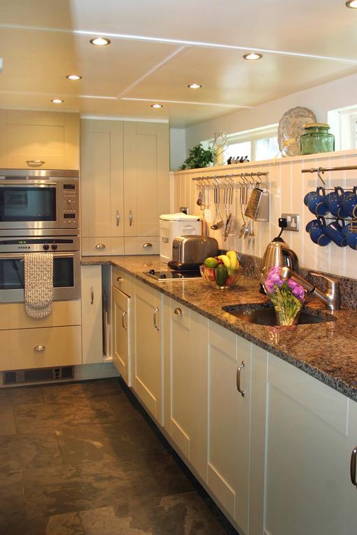 Waterside Holiday Cottages Труро Екстер'єр фото
