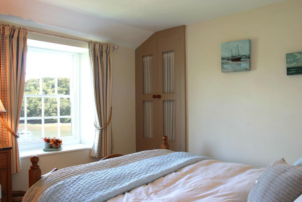 Waterside Holiday Cottages Труро Екстер'єр фото